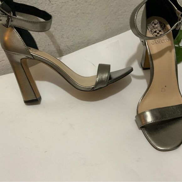 NEW Vince Camuto thick Heeled Sandals size 10/42 silver - Picture 5 of 12